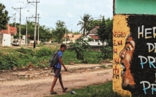 Assassinatos de adolescentes batem recorde hist&oacute;rico no Brasil, diz Unicef.