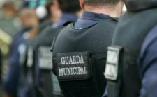 Homem &eacute; condenado por inj&uacute;ria racial contra guarda municipal 